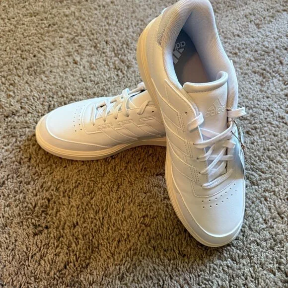 NIB adidas Women's Courtblock Sneaker - Picture 10 of 15